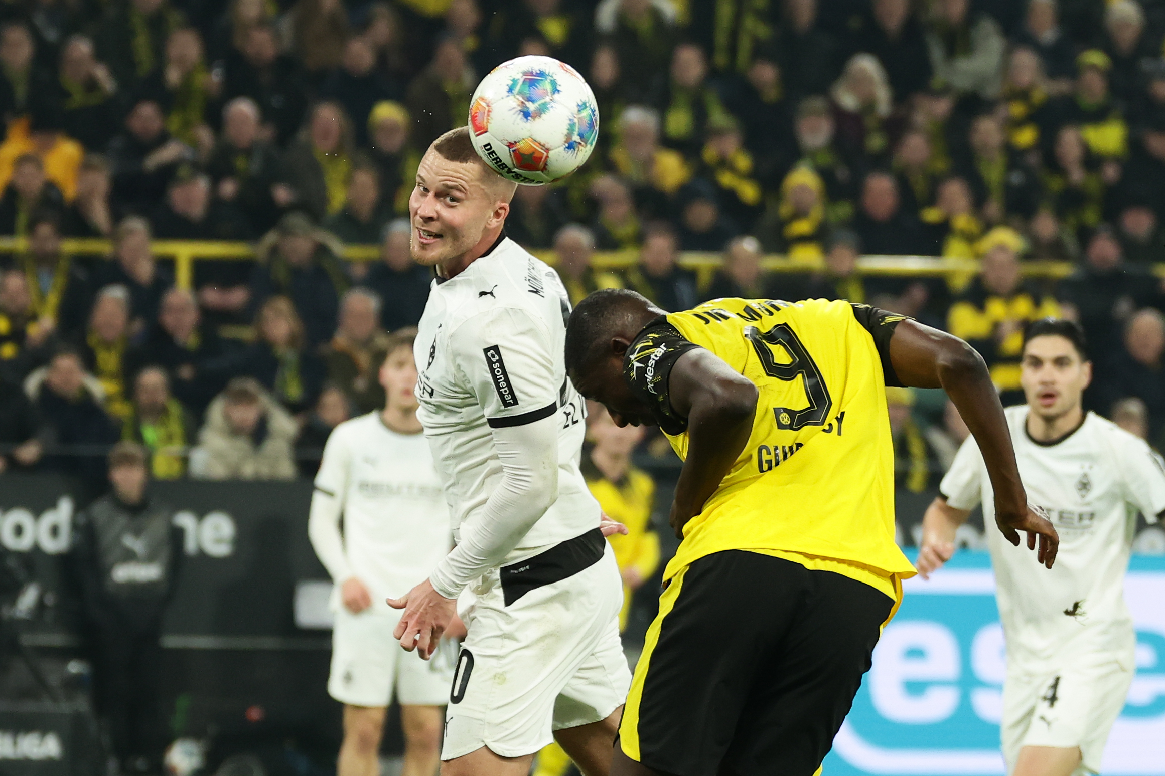 九游体育入口-太狠了！多特蒙德围绕德国杯刷新队史纪录Faker新星夺冠表现惊艳，山东泰山止住颓势备战荷甲